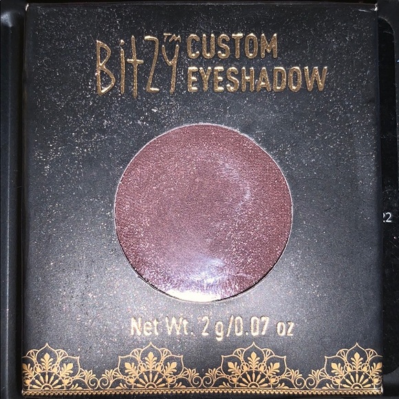 Blitzy eyeshadow - Picture 1 of 2